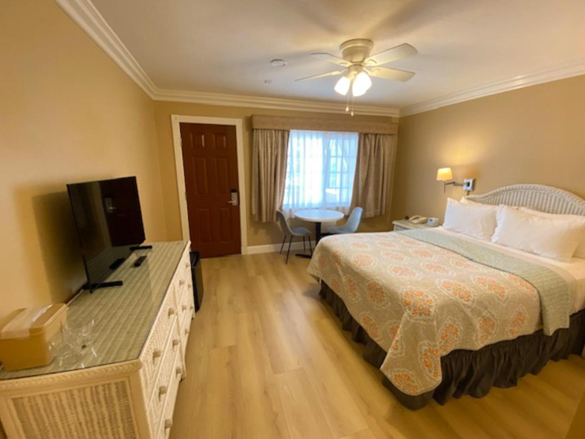 Cliff House Inn Muscle Shoals Номер фото