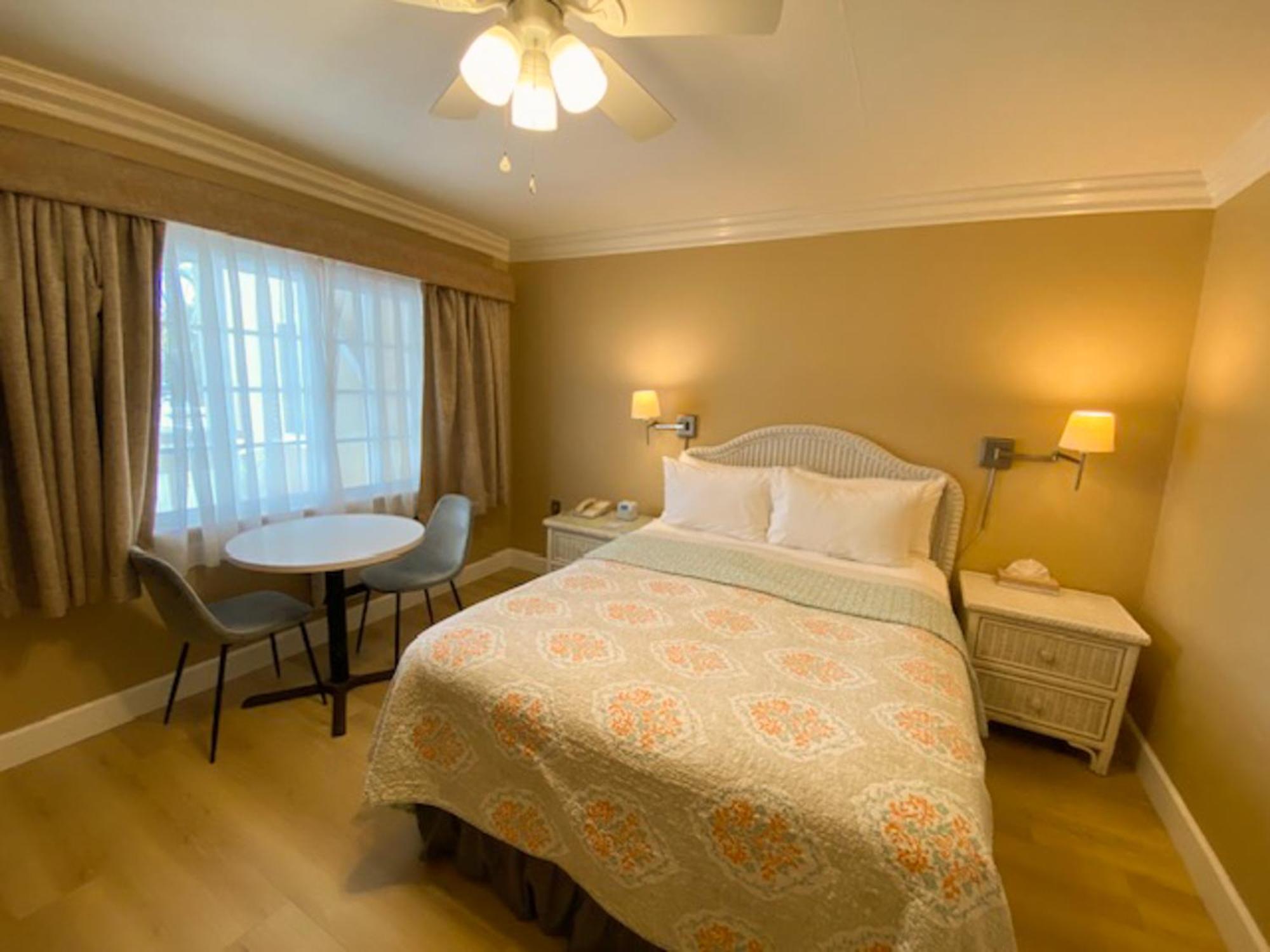 Cliff House Inn Muscle Shoals Номер фото
