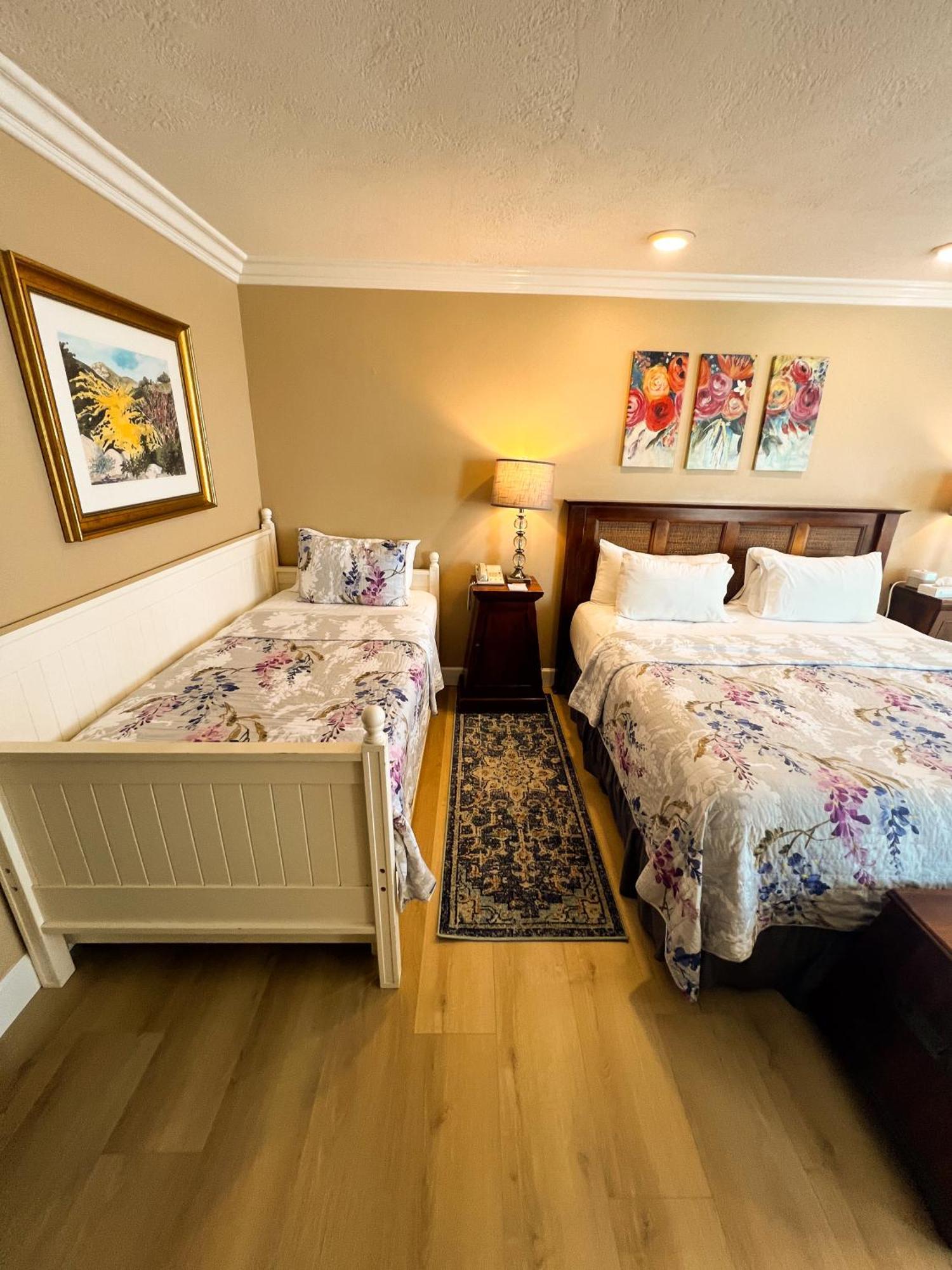 Cliff House Inn Muscle Shoals Экстерьер фото